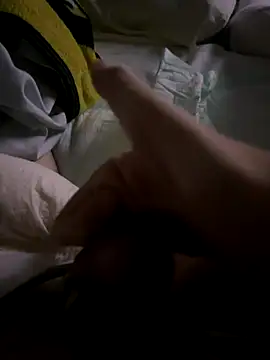 Snapshot of JJG327 chatting on 10-20-25, 04:13 JJG327 online show from 10-20-25, 04:13