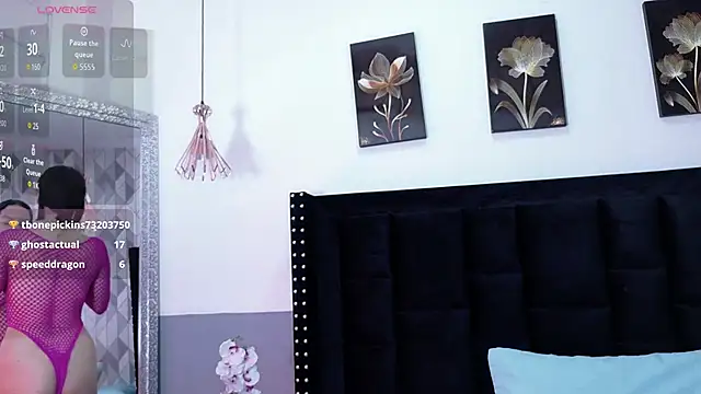 cutepetitee online show from 10-05-25, 07:56