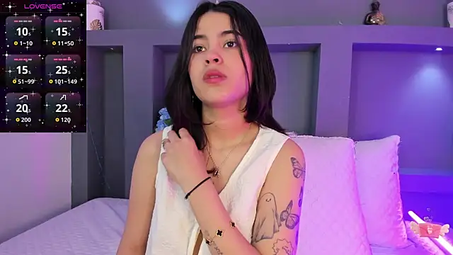 MaiaaCandy online show from 10-16-25, 08:10