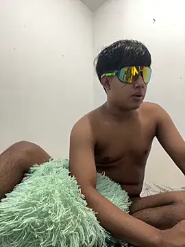 Snapshot of methme chatting on 03-24-26, 03:50 methme online show from 03-24-26, 03:50