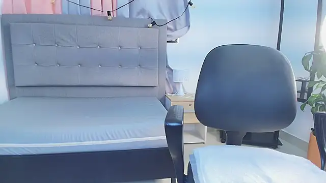 saray reese online show from 09-22-25, 12:07