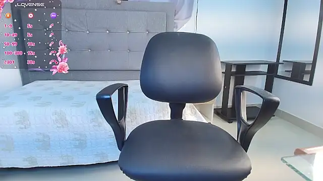 saray reese online show from 10-03-25, 12:24