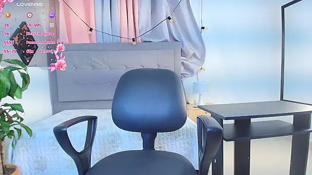 saray reese online show from 10-07-25, 12:13