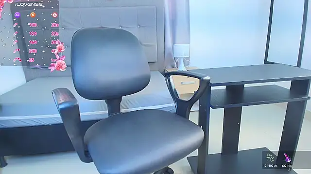 saray reese online show from 10-09-25, 12:58