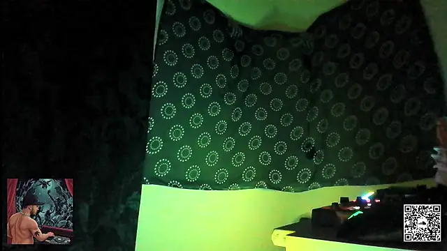 DjDiCKmannOnE online show from 09-18-25, 08:44