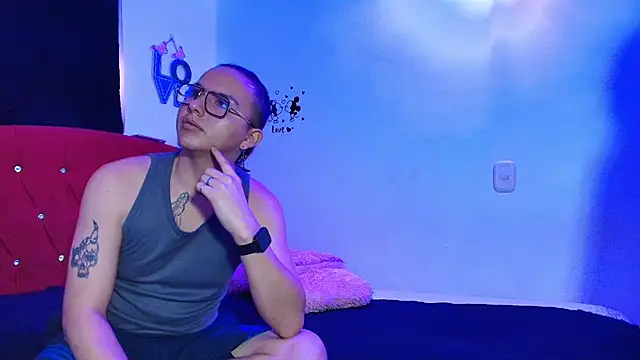 Snapshot of Husbands_Horny chatting on 02-20-26, 12:16 Husbands Horny online show from 02-20-26, 12:16