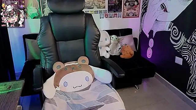 Yuhwan  online show from 09-20-25, 08:54