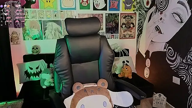 Yuhwan  online show from 10-27-25, 11:09