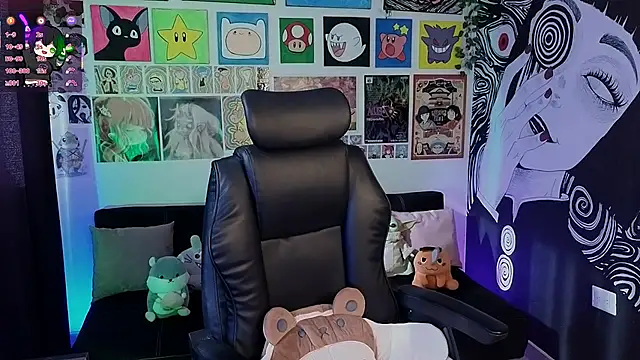 Yuhwan  online show from 11-08-25, 08:18