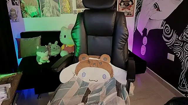 Yuhwan  online show from 02-11-26, 12:26