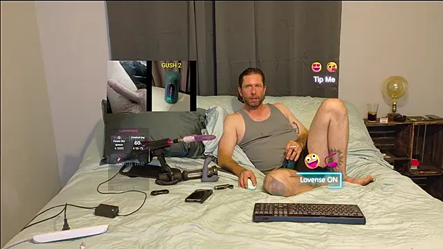 danoo84 online show from 10-18-25, 04:26