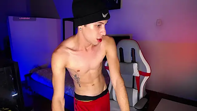 santiago cutex online show from 06-07-26, 03:10