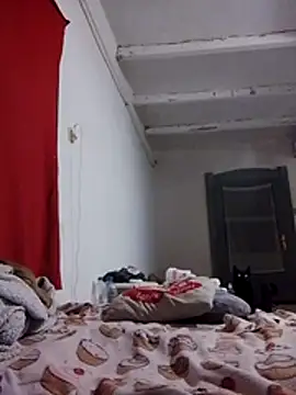 Themaskedgirl21 online show from 12-18-25, 05:19