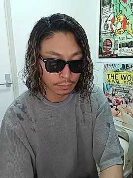 Snapshot of specialz0831 chatting on 11-24-25, 04:01 specialz0831 online show from 11-24-25, 04:01