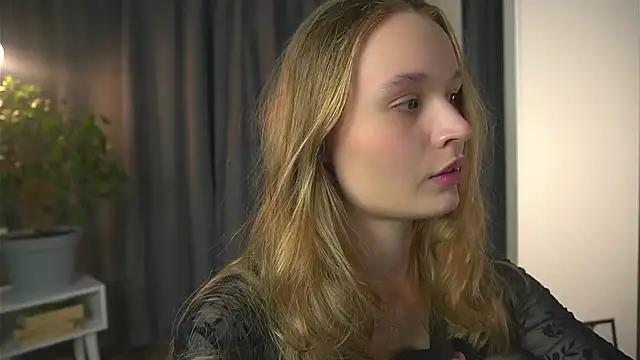 lisa schiele online show from 10-09-25, 08:18