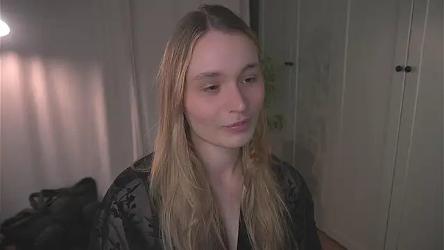 lisa schiele online show from 02-08-26, 08:12