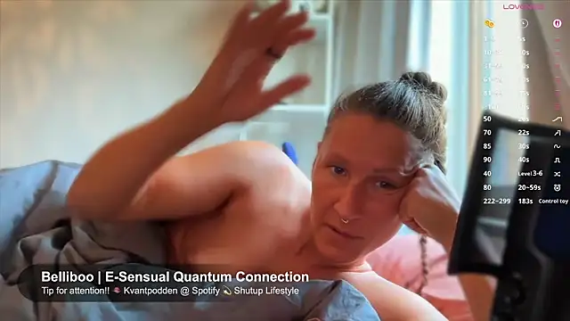 SwingWingWomanSweden online show from 09-12-25, 06:35