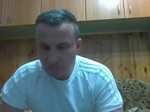 Snapshot of Maksymilian1 chatting on 11-20-25, 01:55 Maksymilian1 online show from 11-20-25, 01:55