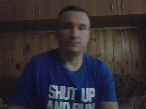 Snapshot of Maksymilian1 chatting on 01-06-26, 02:32 Maksymilian1 online show from 01-06-26, 02:32