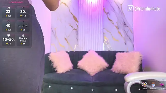 Snapshot of Mhiaa_Sweet chatting on 10-03-25, 12:02 Mhiaa Sweet online show from 10-03-25, 12:02