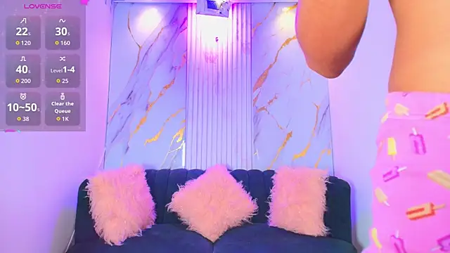 Snapshot of Mhiaa_Sweet chatting on 10-27-25, 12:20 Mhiaa Sweet online show from 10-27-25, 12:20