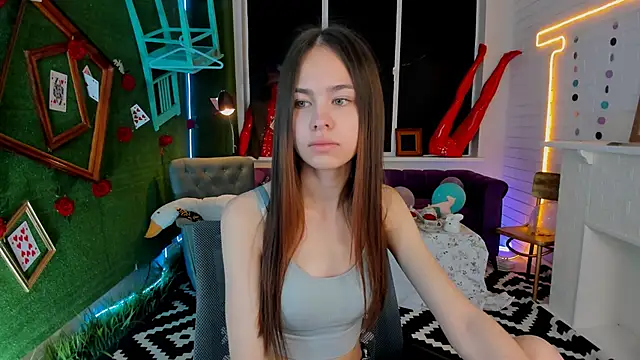 UliaNeer online show from 09-11-25, 05:07