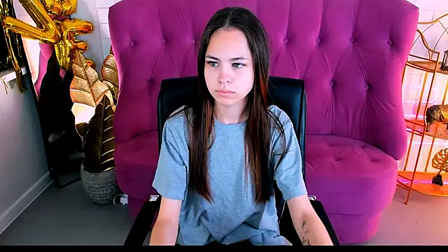 UliaNeer online show from 10-14-25, 05:08