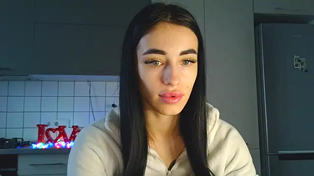 EvaMelnik online show from 10-15-25, 02:28