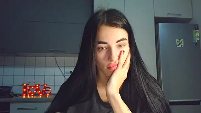 EvaMelnik online show from 11-04-25, 05:56