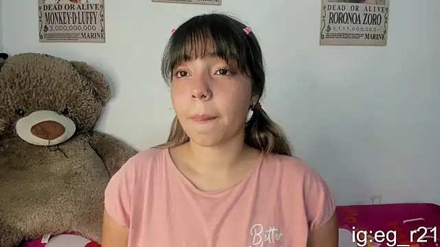 Snapshot of emma_grays2 chatting on 04-09-26, 05:07 emma grays2 online show from 04-09-26, 05:07