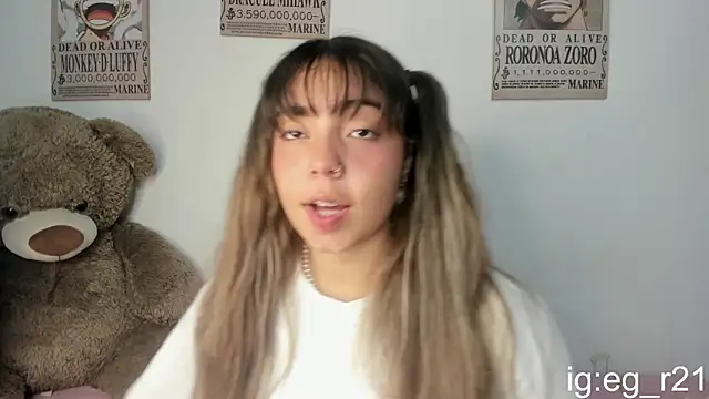 Snapshot of emma_grays2 chatting on 04-15-26, 08:10 emma grays2 online show from 04-15-26, 08:10