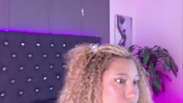 Eve  Queen online show from 10-10-25, 06:07