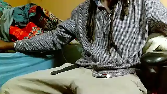 EYEzIAM online show from 05-08-26, 02:06