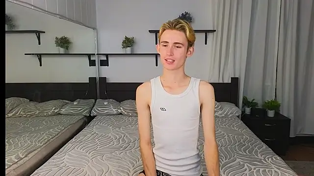 tommy XXX online show from 09-23-25, 06:00