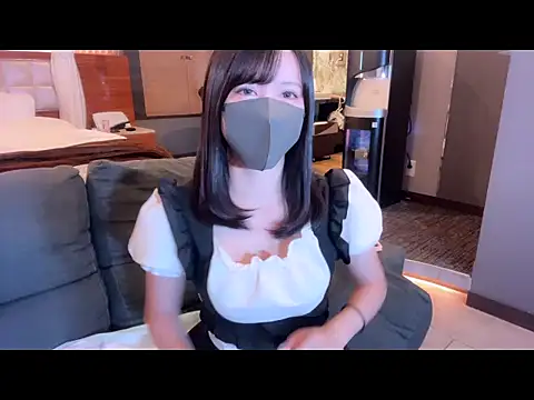 Snapshot of moemilk chatting on 10-03-25, 12:18 moemilk online show from 10-03-25, 12:18