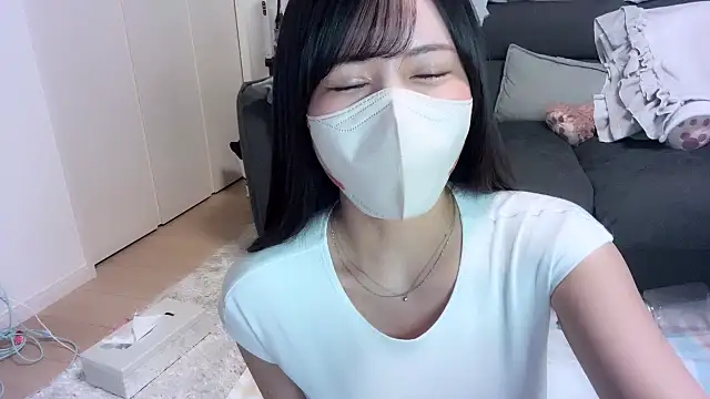 Snapshot of moemilk chatting on 10-28-25, 01:25 moemilk online show from 10-28-25, 01:25