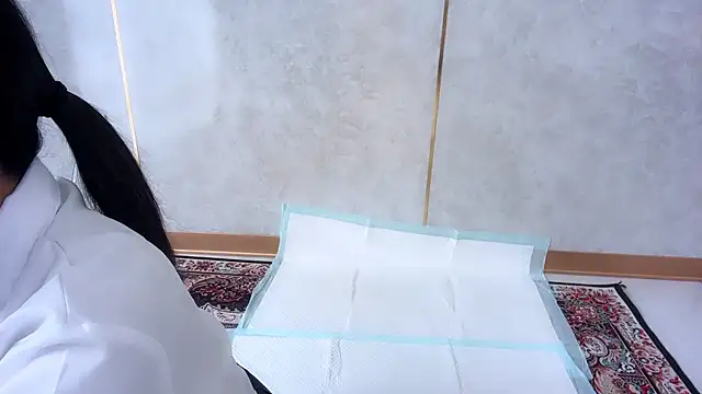 Snapshot of moemilk chatting on 11-14-25, 01:15 moemilk online show from 11-14-25, 01:15