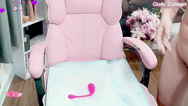 Cindy Cutiegirl online show from 11-23-25, 10:20