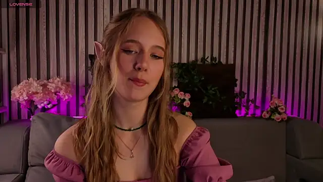 Casey Sweeet online show from 05-07-26, 09:14