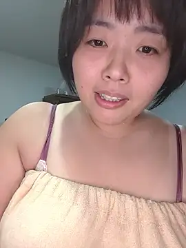 Snapshot of yukari_0011 chatting on 09-21-25, 10:28 yukari 0011 online show from 09-21-25, 10:28