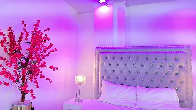 Snapshot of Ahilin_luther chatting on 11-25-25, 11:54 Ahilin luther online show from 11-25-25, 11:54