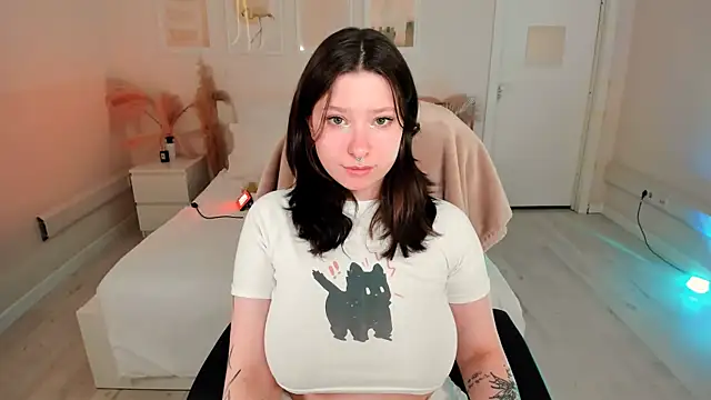 Snapshot of Sofi_Spark chatting on 03-14-26, 07:58 Sofi Spark online show from 03-14-26, 07:58