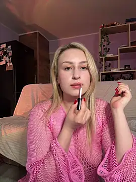 KassandraTress online show from 05-14-26, 06:04