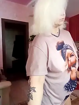 SquirtMilf00 online show from 10-20-25, 01:39