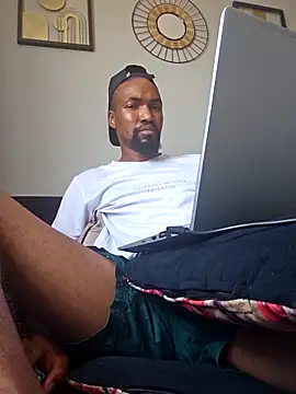 Snapshot of mojaymort chatting on 10-14-25, 09:54 mojaymort online show from 10-14-25, 09:54