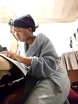 Snapshot of AcetousAbb chatting on 10-23-25, 12:54 AcetousAbb online show from 10-23-25, 12:54