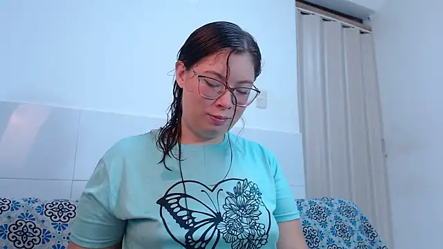 zoewhite2 online show from 10-06-25, 02:25