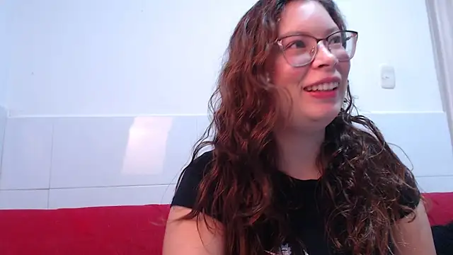 zoewhite2 online show from 10-25-25, 07:08