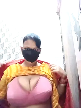 varnika online show from 12-20-25, 09:38