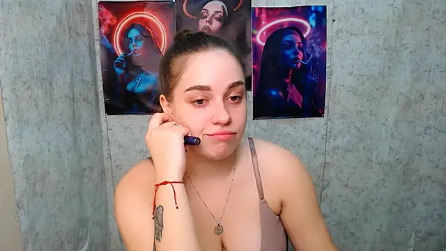  MillaDellf  online show from 11-20-25, 09:53